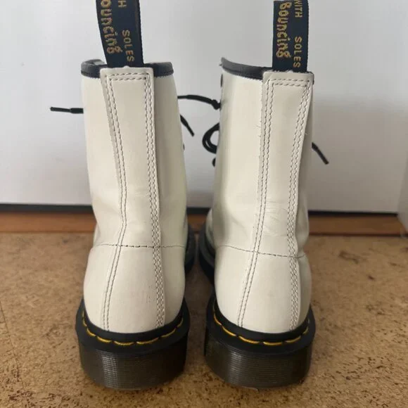 DR MARTENS White Leather 8-Eye Platform Combat Boots Shoes Size 8 - Picture 8 of 13